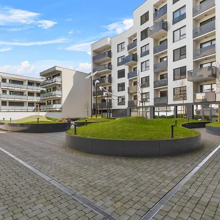 Apartment Lam Serenity Free Parking - Balcony Pressburg